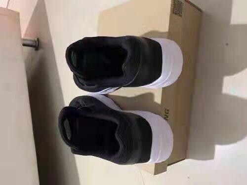 一双品牌安踏休闲运动网鞋，购于专柜，尺码4...