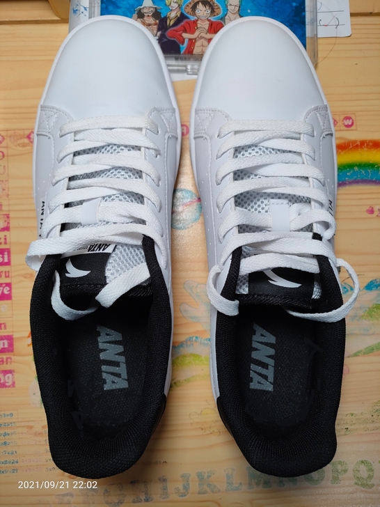 安踏正品小白鞋 穿了一次 买大了