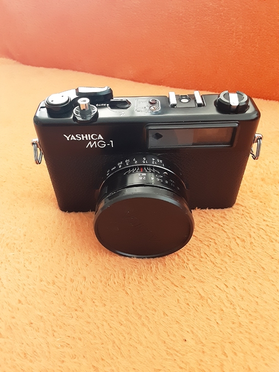 成色很新的雅西卡MG-1旁轴相机，自动曝光...