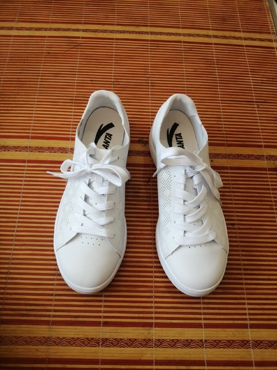 40码安踏运动鞋      鞋子正品 无开...