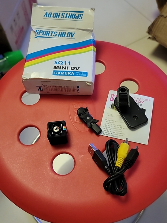 全新库存小型运动相机，一个35包邮。外包装...