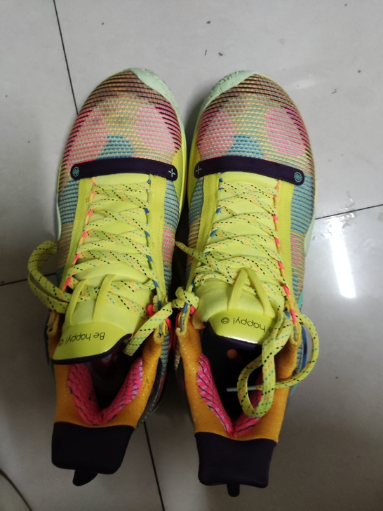 不打球了低价出，李宁闪击7篮球鞋