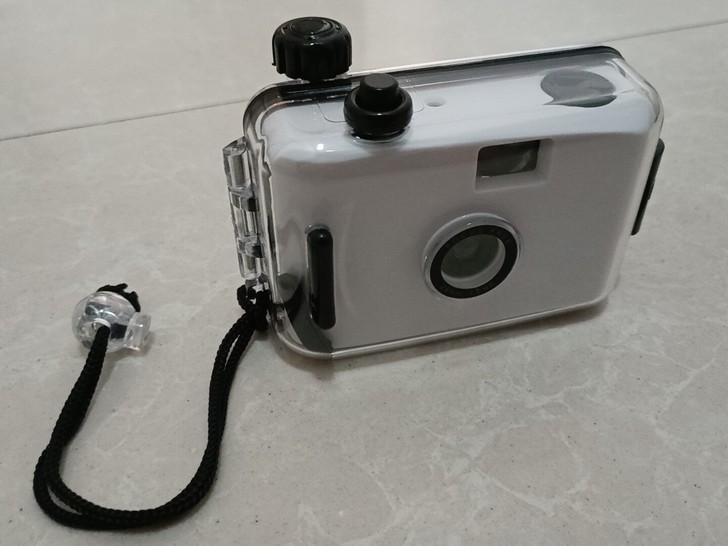 傻瓜相机   放入胶卷可拍照，买回来只用过...