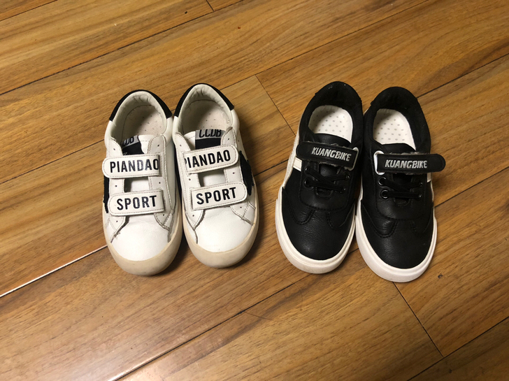 31码白色脏脏鞋 实测鞋垫内长19.6