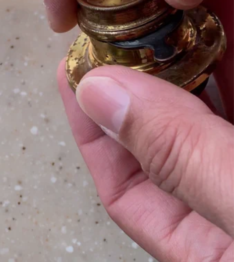 18xx年老鎏金镜头一枚，自带快门光圈。镜...