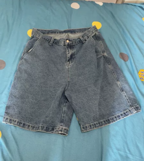 宽松嘻哈牛仔裤 L 感兴趣的话点“我想要”...