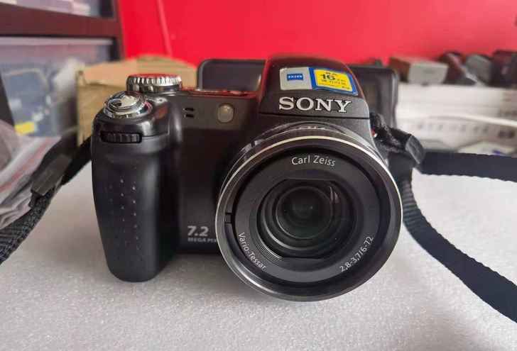 索尼H5(二手物品不退不换)