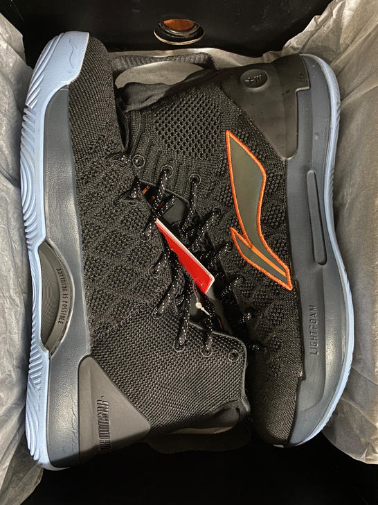 李宁驭帅13冷檀黑高帮黑武士篮球鞋