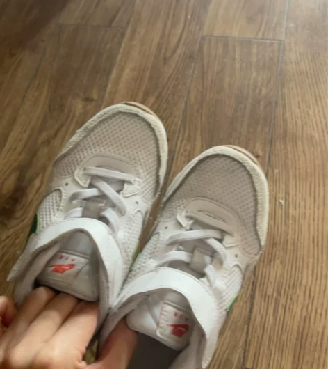 耐克 28码 100包邮 感兴趣的话点“我...