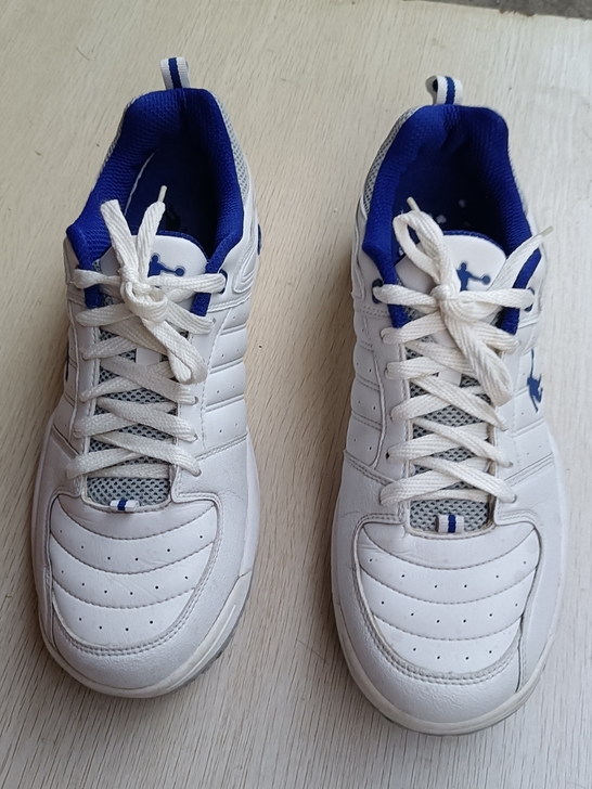 二手男鞋，乔丹运动鞋42码   鞋子保证正...