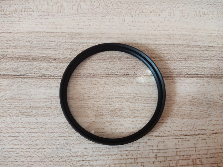 全新近摄镜一枚，不懂牌子，无划痕，有需要朋...