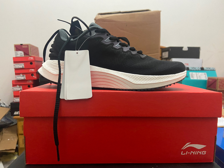 LiNing李宁越影 跑步鞋 黑白 40码