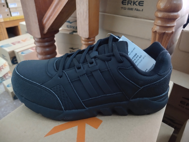 鸿星尔克正品，38-39码有货全新正品保障...