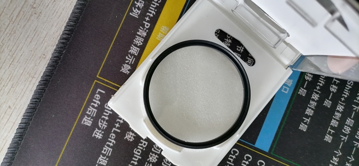 肯高uv镜58，佳能50 1.4镜头上用的...