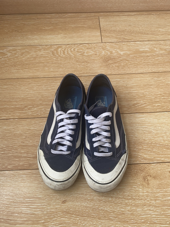 vans正品男鞋44码有瑕疵