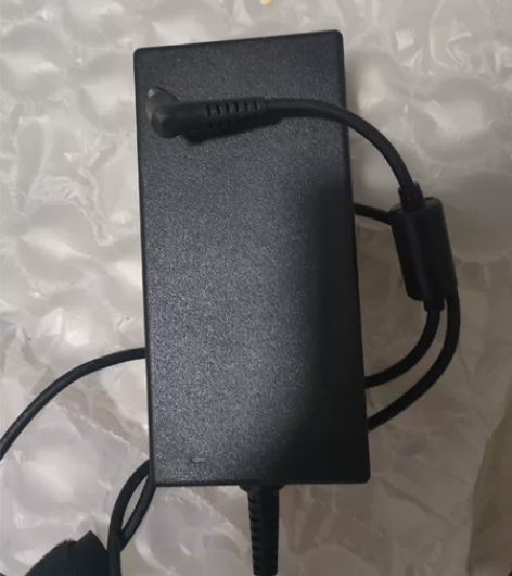 适用神舟战神Z7 G8 Z8群光笔记本源适...