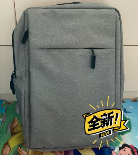 双肩背包 电脑包 全新带USB接口 不是小...
