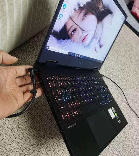 出售一台高配99新 官方在保 惠普 暗影精...