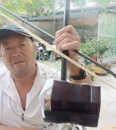 实木二胡。处理价，裸琴价。同城送货上门。 ...