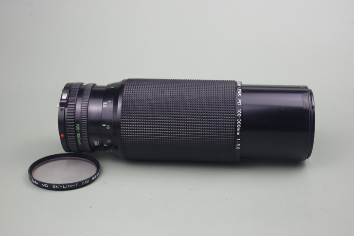 佳能FD 100-300 f5.6 恒定光...
