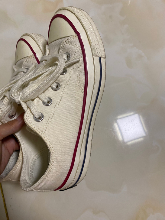 米白色匡威 36 莆田布鞋  8成新 发货...
