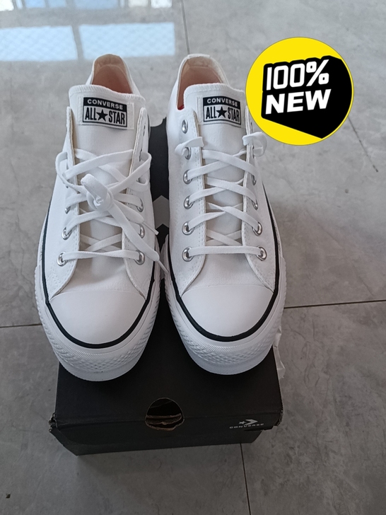 全新闷包入 41.5白色厚底匡威帆布鞋 瞬...