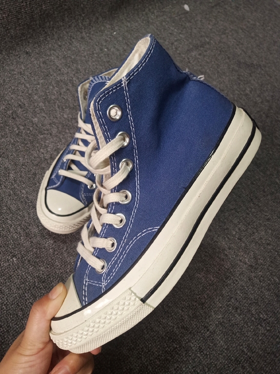 35码匡威高帮帆布鞋