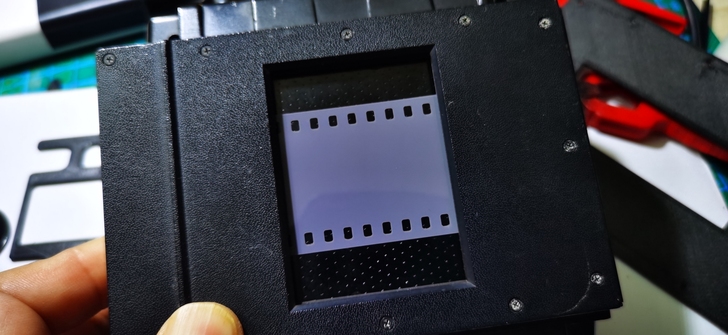 玛米亚RB67支持35毫米胶卷，解决方案模...