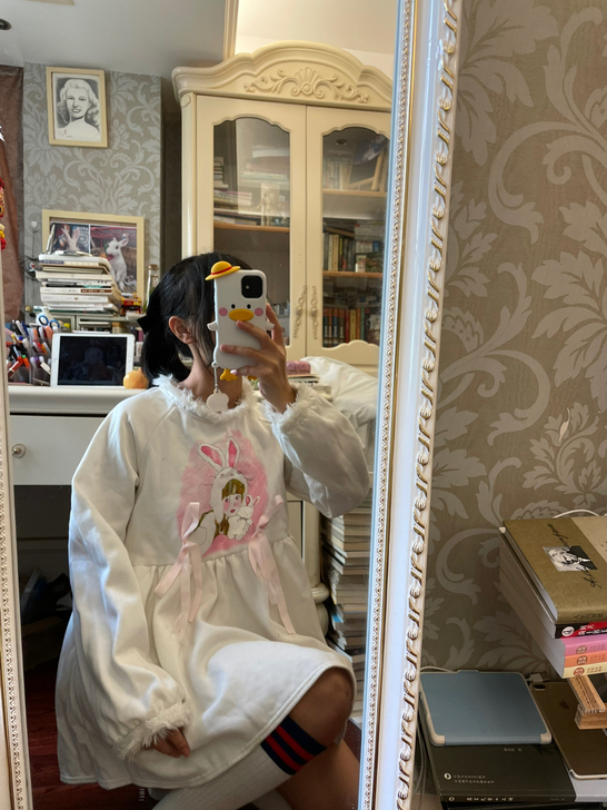 加绒纯白色短裙女款萌妹软妹温柔风春秋冬休闲...