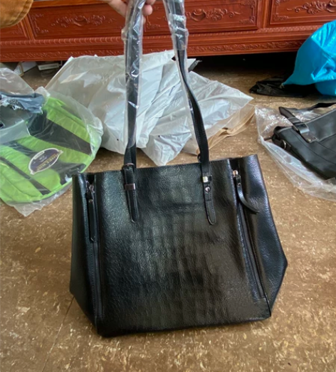 女士皮包手提包背包 都是新的库存货亏本处理...