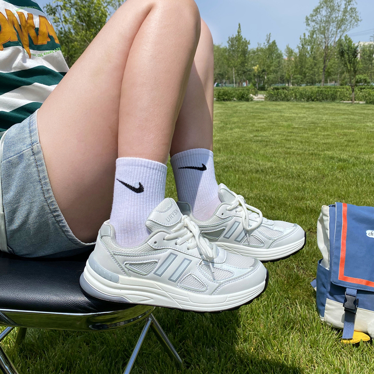 易少年 2021夏季新款网面学生运动休闲鞋...