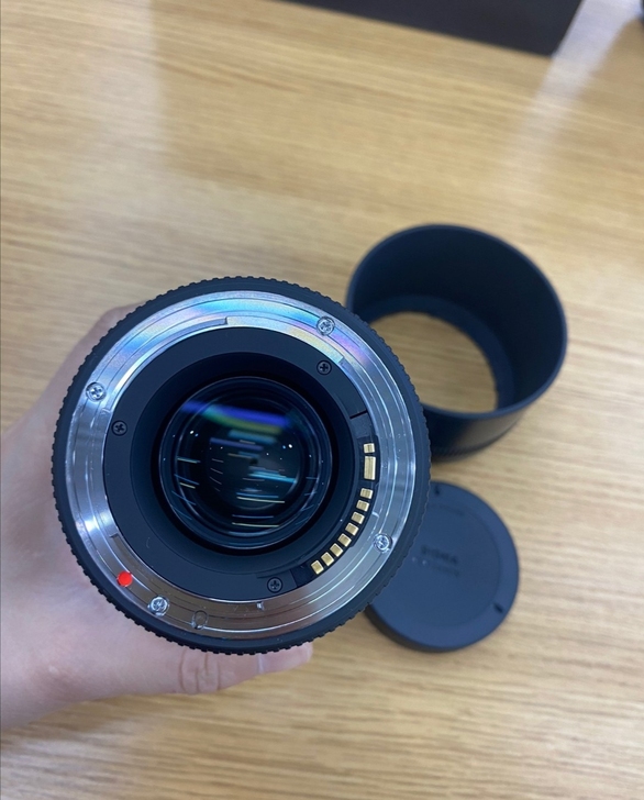 适马105 2.8微距镜头，九九新，箱说齐...