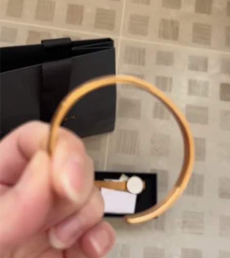 DW手表手镯一套 只配戴过两次,几乎全新,...