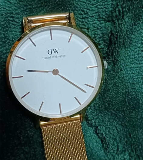 DW手表喜欢的来，啥毛病没有没戴过几回。非...