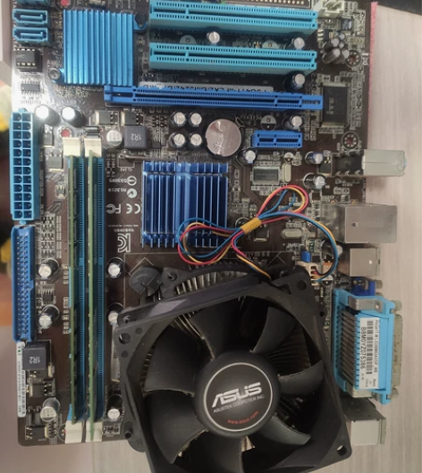 板u套 华硕G41+L5410 内存条是d...