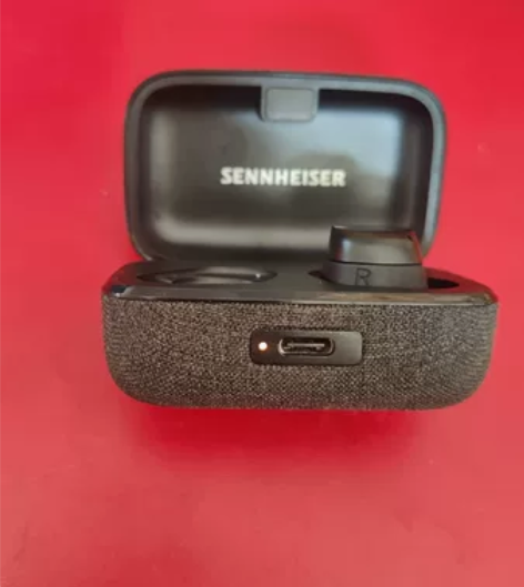 出闲置的森海塞尔木馒头真无线三代蓝牙耳机右...