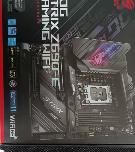 华硕ROG Z690-E GAMING W...