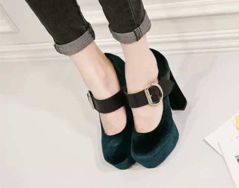 12CM超高跟粗跟一字扣丝绒单鞋防水台浅口...