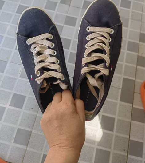 女帆布鞋35码，28包邮，不退不换 感兴趣...