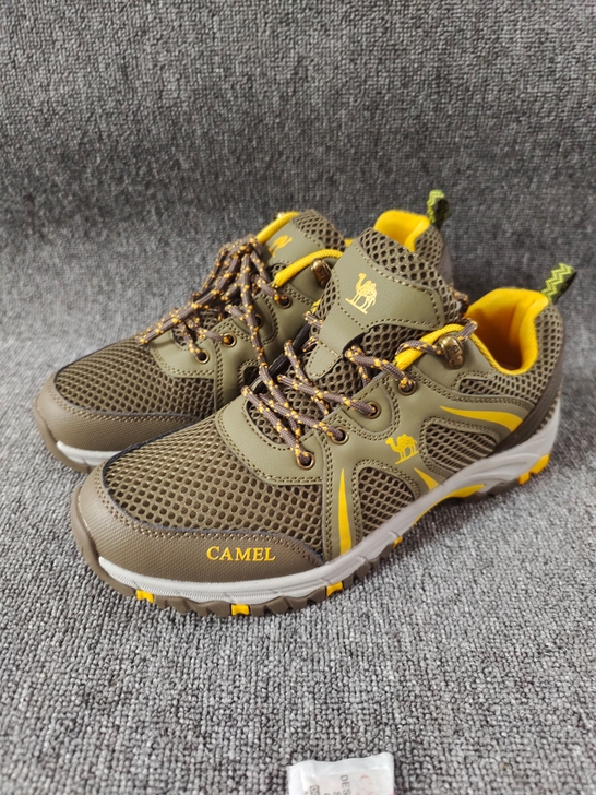 43/44码各一双，CAMEL/骆驼男鞋户...