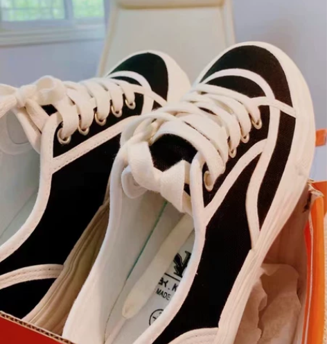 小香风帆布鞋大码女鞋 很好搭配 全新包邮 ...