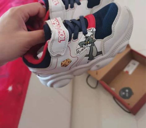 27码，特步男童春秋款鞋，超轻，上脚很舒服...