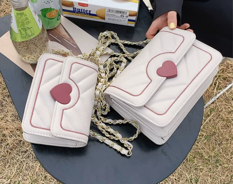 天彩翼飞 女士包 感兴趣的话点“我想要”和...