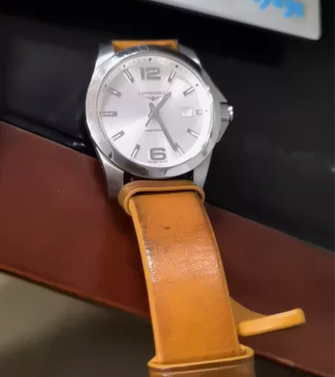 浪琴手表 保正品 发票什么都没有 表带...