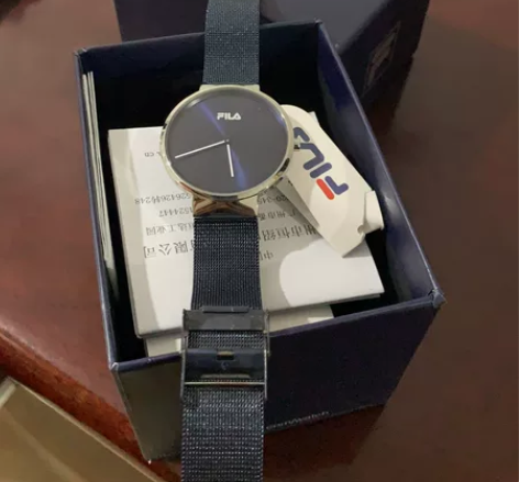 个人闲置斐乐手表想要入手的可以私信我 感兴...