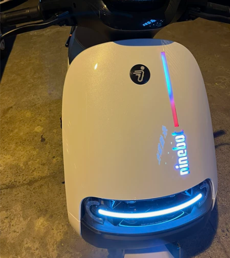 九号发光面板蓝牙可调爽快可少 感兴趣的话点...