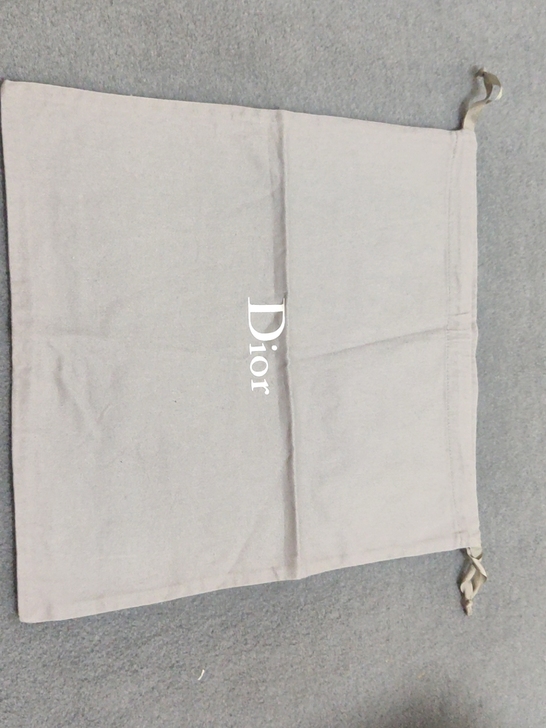 Dior防尘袋子，保真顺丰到付，32*34