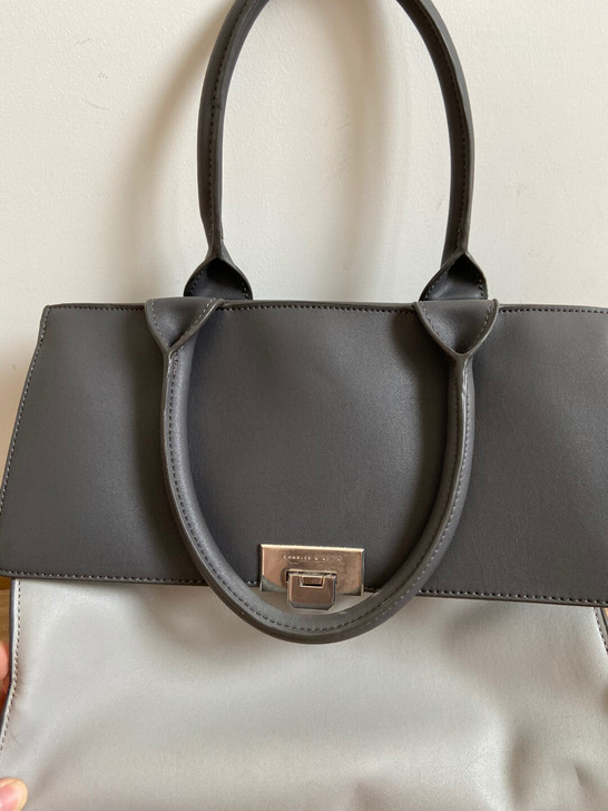 正品小CK CHARLES＆KEITH象灰...