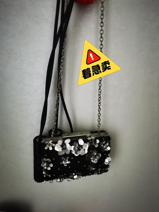 星期六花朵女生斜挎包 闲置出