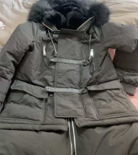 DSQUARED2这个牌子的衣服大家可以去...